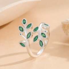 Prsten - Smaragdové listy