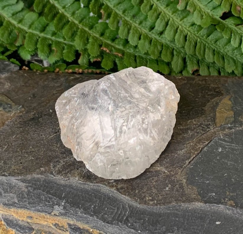 Křišťál surový - TOP kvalita - Velikost surového minerálu: L = cca 4 - 5 cm